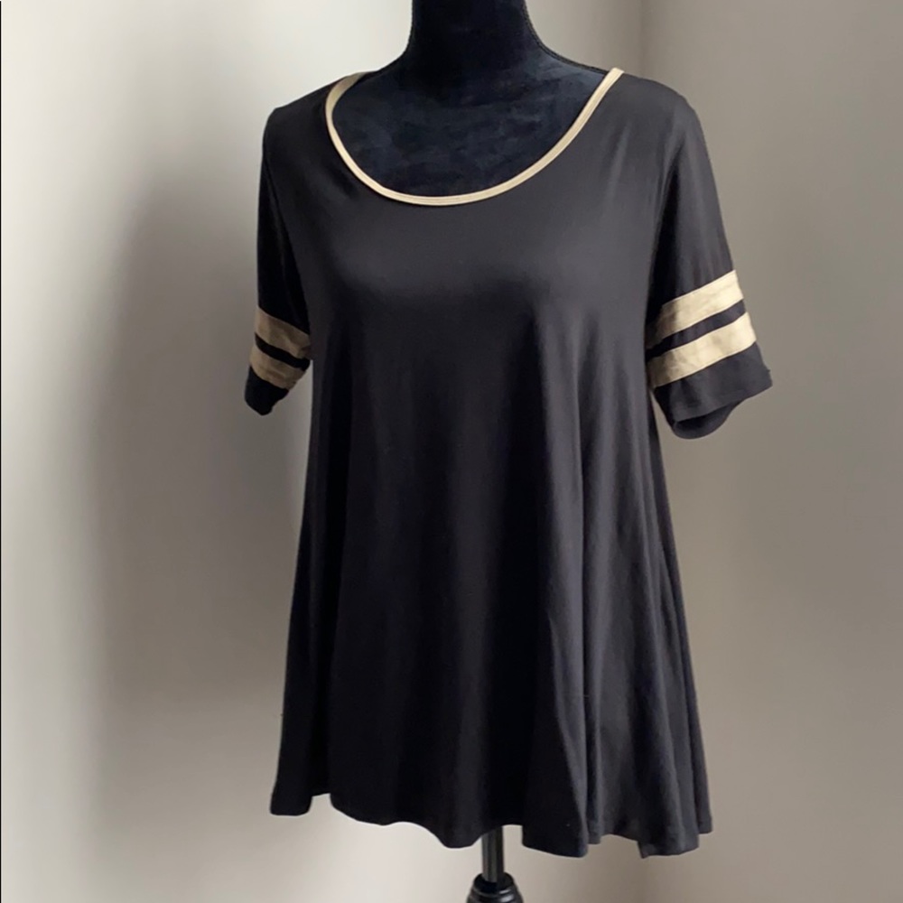 Lularoe perfect tee s small black tan top s/s